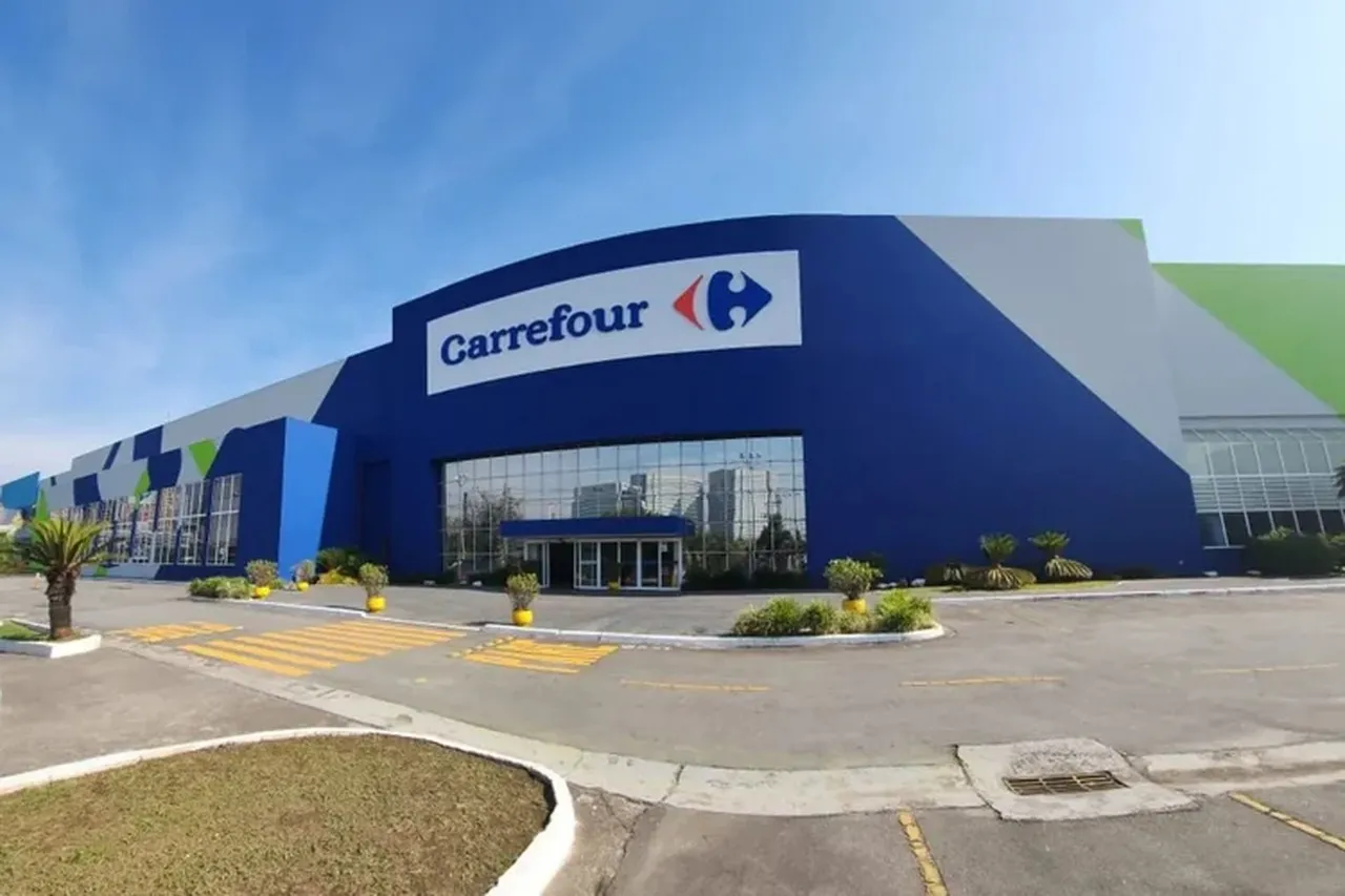 Frigoríficos brasileiros interrompem fornecimento ao Carrefour