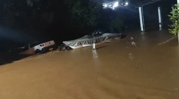 Chuva forte e torrencial traz problemas para General Carneiro e toda a região
