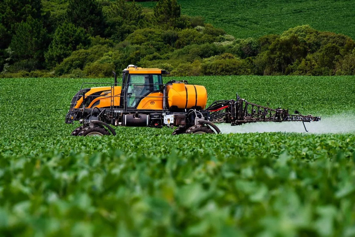 Isenção de tributos para defensivos agrícolas pode impactar preços e sustentabilidade do agronegócio
